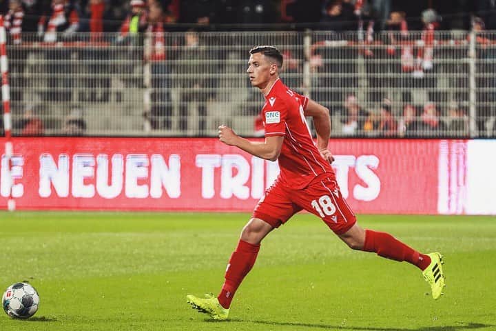 ニコライ・ラップのインスタグラム：「3:0 vs Kiel 🤙🏼 #union #berlin #adidas」