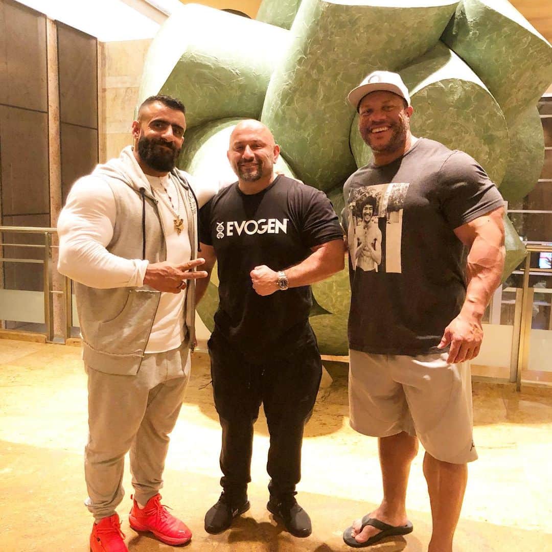 Phil Heathのインスタグラム：「Enjoying time with my brothers @hanyrambod and @hadi_choopan  we are looking forward to a great weekend with all the amazing fans, much love to India 🇮🇳 🙏🏽@ihff_olympia_india #TheOneAndOnlyPROCreator #ThePersianWolf #7xMrO @andreideiu_  we need to get a photo with you as well!💪🏽🎣」