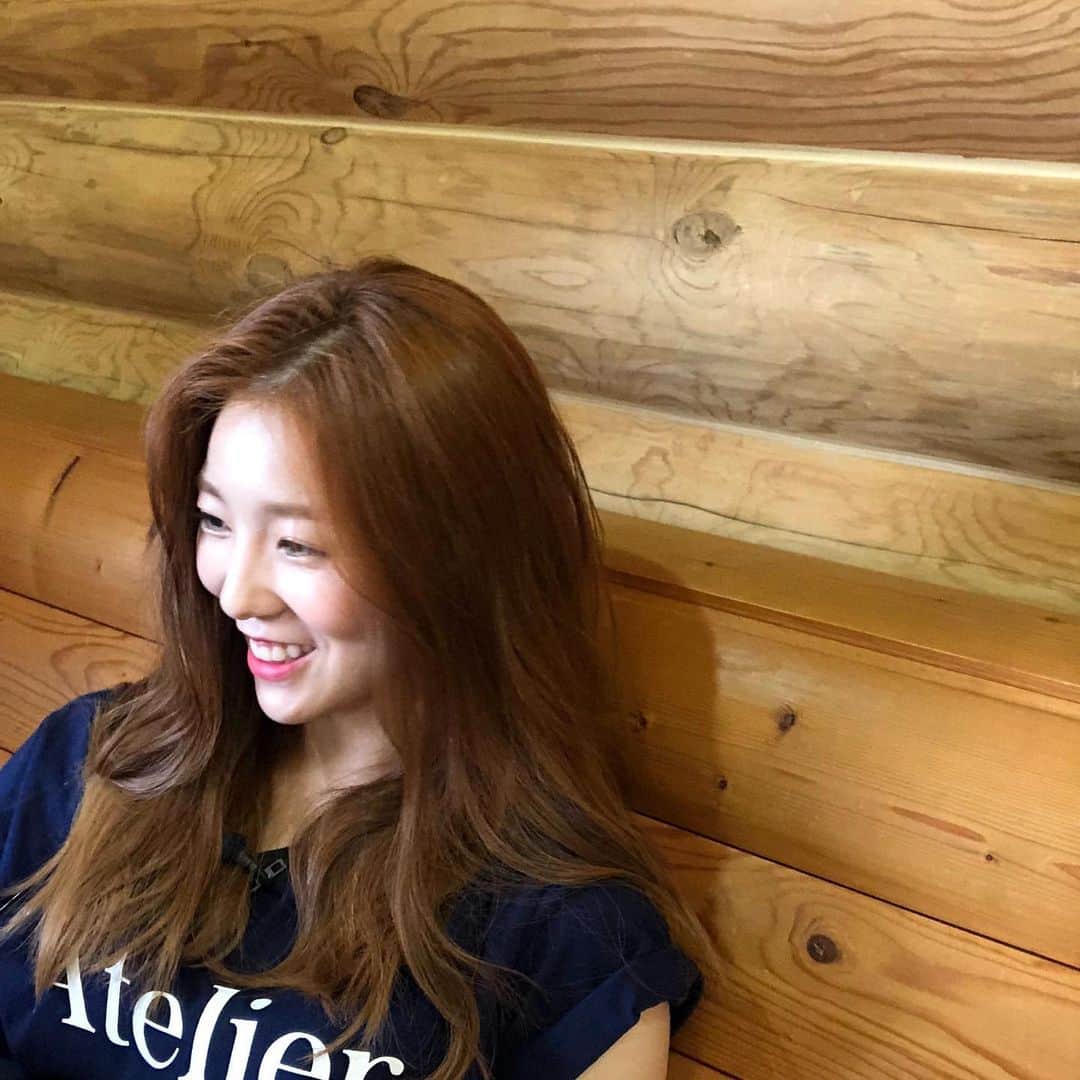 ソヨンのインスタグラム：「😁」
