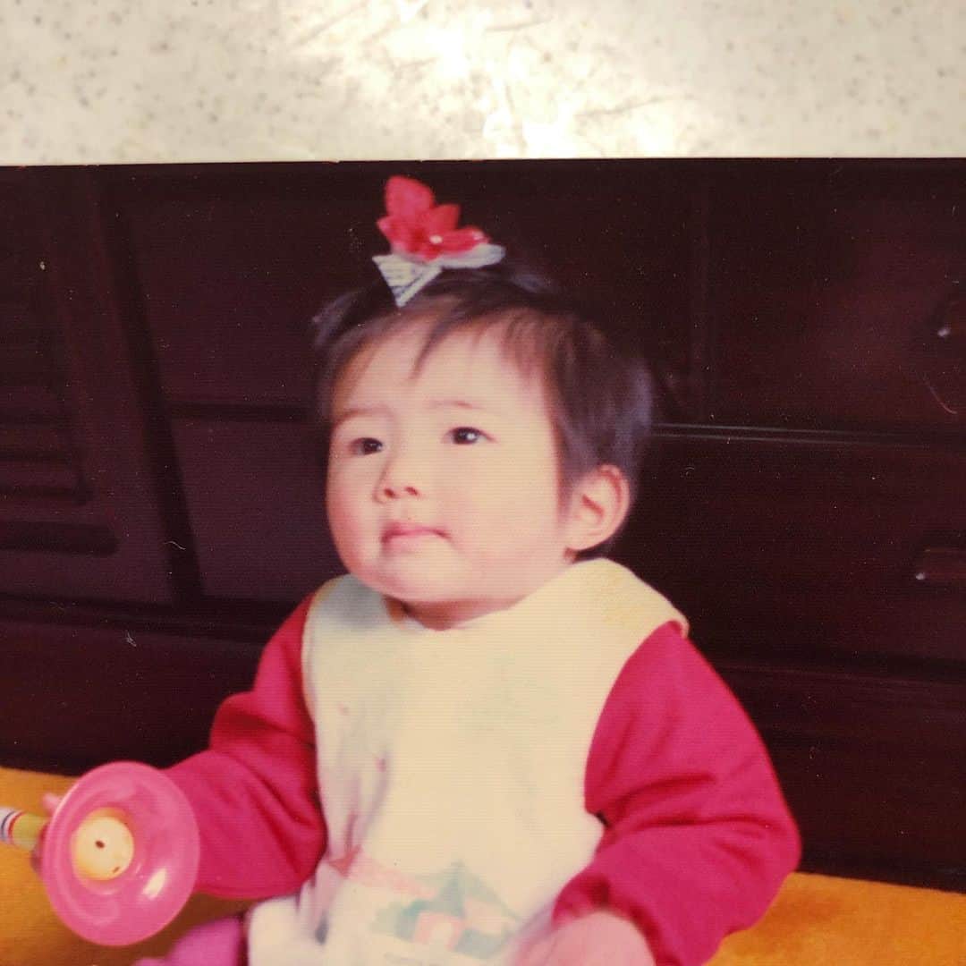 小泉エリのインスタグラム：「小泉エリ、一歳のお誕生日に撮ってもらった写真です😊 吉本坂46二次審査、今日も投票よろしくお願いします😆 インスタプロフィールにリンク貼ったのでそちらからよろしくお願いします❣️ #吉本坂46  #吉本坂2期生オーディション  #いつも投票ありがとう」