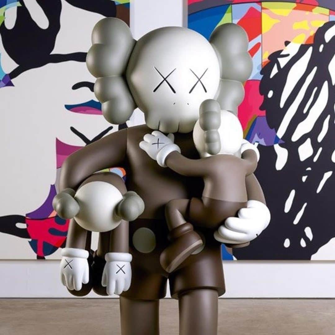 KAWSONEさんのインスタグラム写真 - (KAWSONEInstagram)「Hello NY.. #Repost @92ndstreety ・・・ @KAWS x @Shikiar x 92Y⁠ ⁠ The legendary #KAWS is coming to 92Y on Nov 21 to talk about his process, his influences, his prolific body of influential work, collaborations with global brands, and more. Be there in person — ticket link in @92ndstreety bio.⁠ ⁠ Image: KAWS, CLEAN SLATE, 2015; & KAWS, SURVIVAL MACHINES, 2015; credit: Jonty Wilde / Yorkshire Sculpture Park」11月14日 23時43分 - kaws