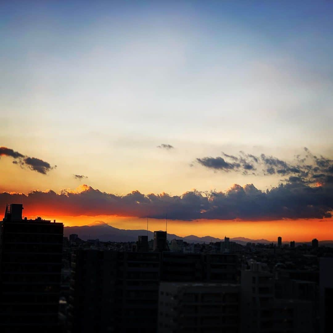 有森裕子さんのインスタグラム写真 - (有森裕子Instagram)「久しぶり、この時間に 大好きなこの瞬間の風景…❣️」11月15日 1時12分 - arimori.yuko33