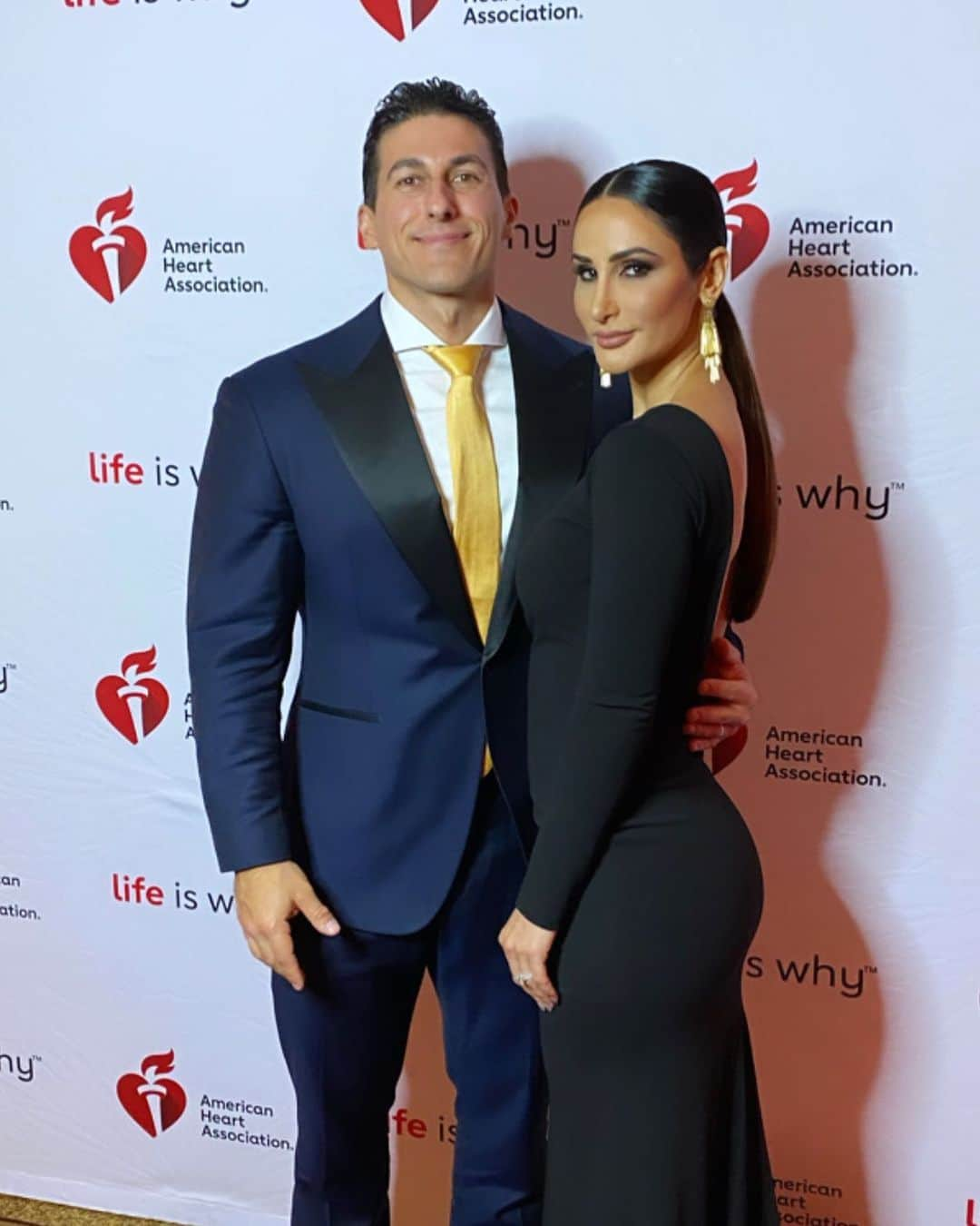 サディク・ハドゾビックさんのインスタグラム写真 - (サディク・ハドゾビックInstagram)「Had a great time at the @american_heart association fundraiser last night with my wife. Big shoutout to Nancie & Thomas Dufek for having us 🙏🏻❤️」11月15日 1時13分 - sadikhadzovic