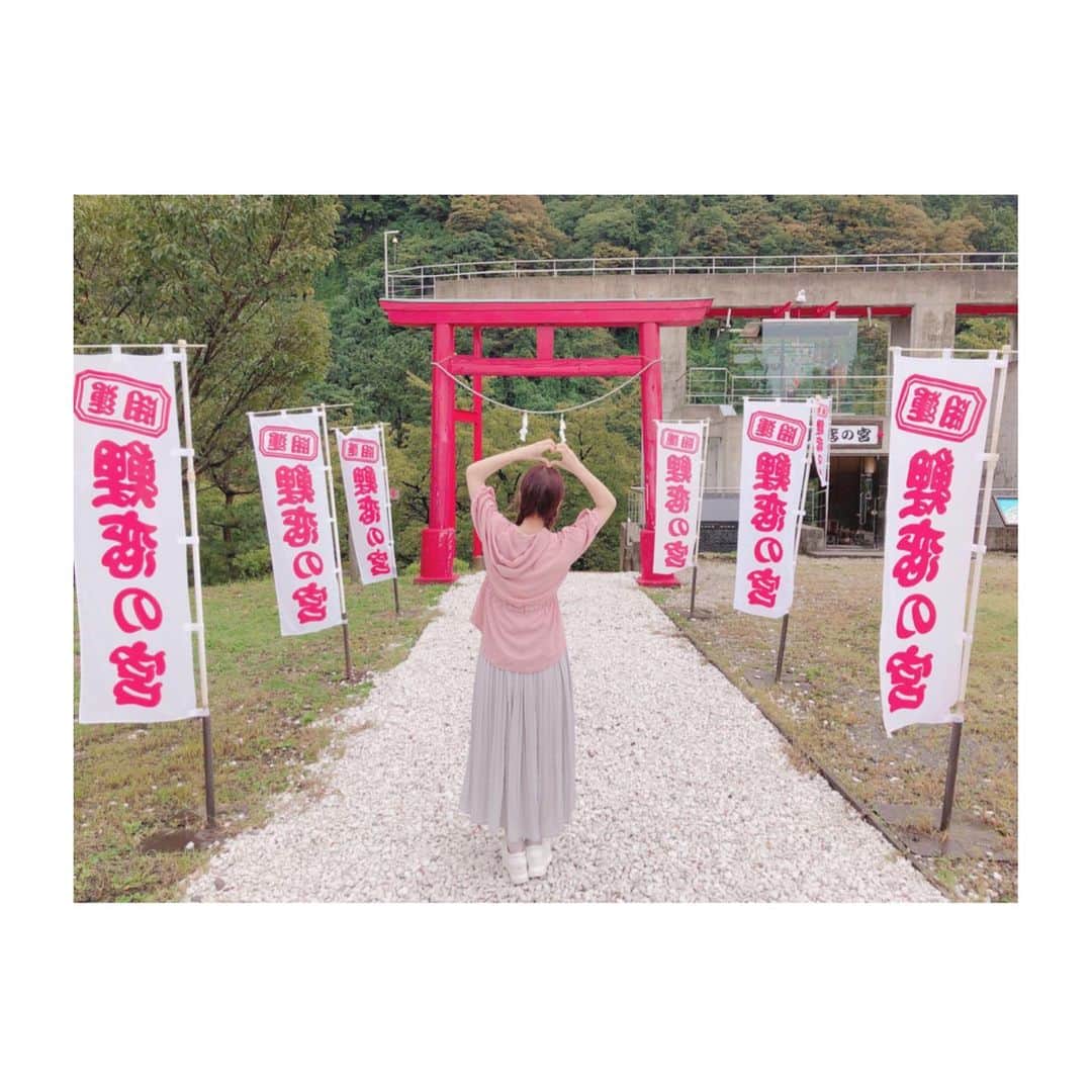 橋本陽菜さんのインスタグラム写真 - (橋本陽菜Instagram)「❤️ * めちゃめちゃキラキラしてて 最高に楽しい世界。 色んな気持ちを押し殺して 生きていかなきゃ行けない世界。 私を大好きでいてくださる方がいて そんな皆さんに支えられている世界。 自分じゃない誰かに自分のポジションを 決められてそこから動けない世界。 * #AKB48 #チーム8 #富山県 #橋本陽菜 #橋本陽菜を広める」11月15日 1時20分 - 48pyonz_toyama