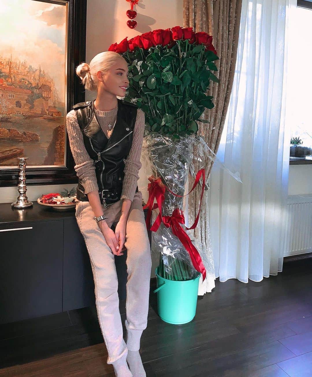 Alena Shishkovaさんのインスタグラム写真 - (Alena ShishkovaInstagram)「#mood 🎉」11月15日 1時37分 - missalena.92