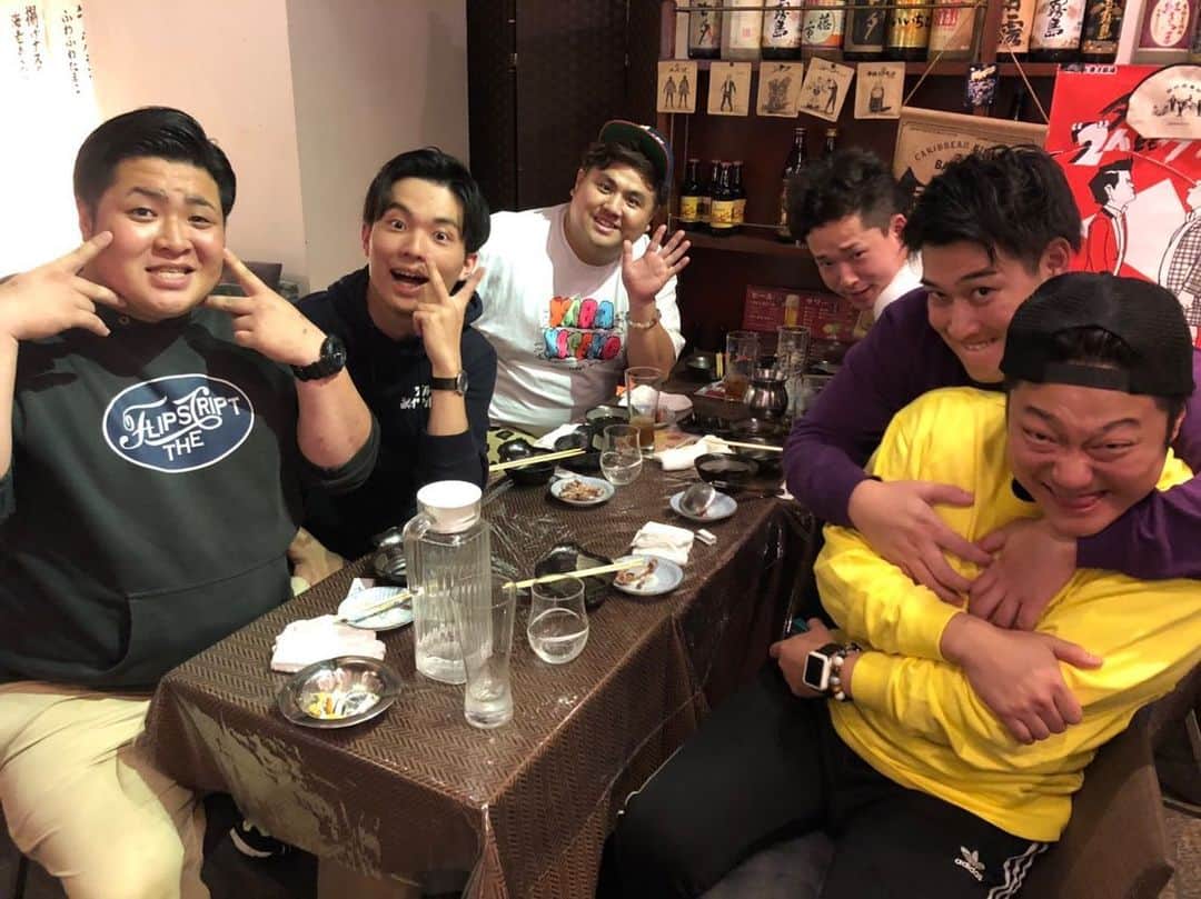 池田真一のインスタグラム：「今日は翔チャレンジバトルのMCでした！ みんなネタもアピールタイムもおもろ過ぎ！ 負けてもみんな次に向けてイキイキしてた！ 頼もしいやっちゃで！  拝啓、吉本興業様 大阪吉本は向こう10年安泰です！ #ちらこぶ宮北 #いなかのくるま木佐 #タレンチこばた #シンスプリント岡部 #タイムキーパー安土」