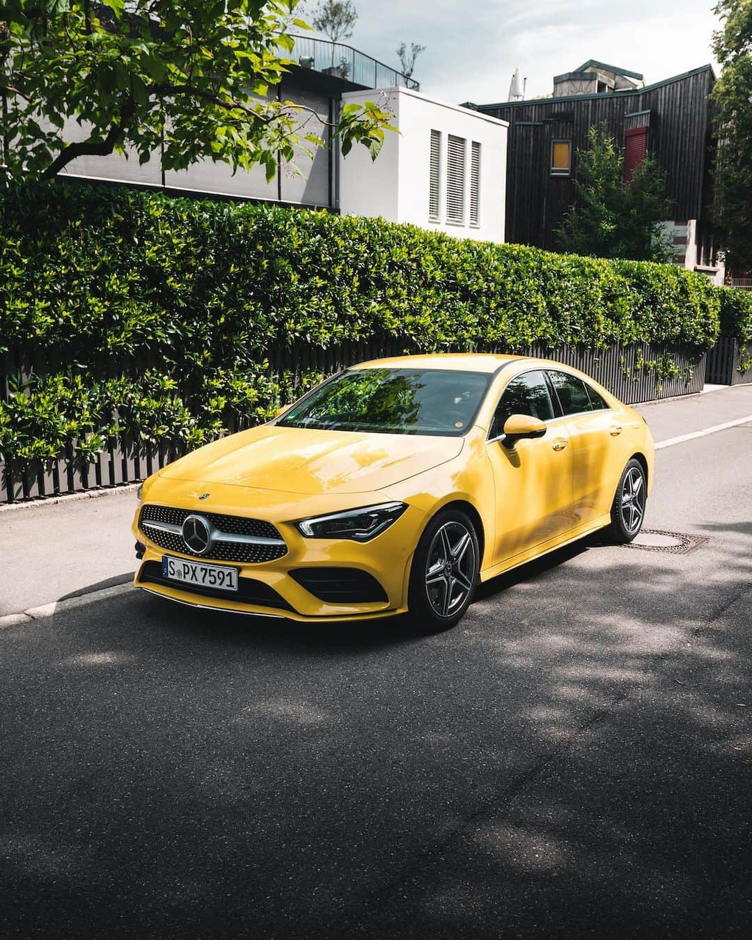 メルセデス・ベンツさんのインスタグラム写真 - (メルセデス・ベンツInstagram)「Let's go shopping with the Mercedes-Benz shopping bag! Get yours now! 📸 @hanneslhauser for #MBsocialcar #MercedesBenz #MBsocialsales #shopping #bag #lifestyle #car #carsofinstagram #instacar」11月15日 1時59分 - mercedesbenz