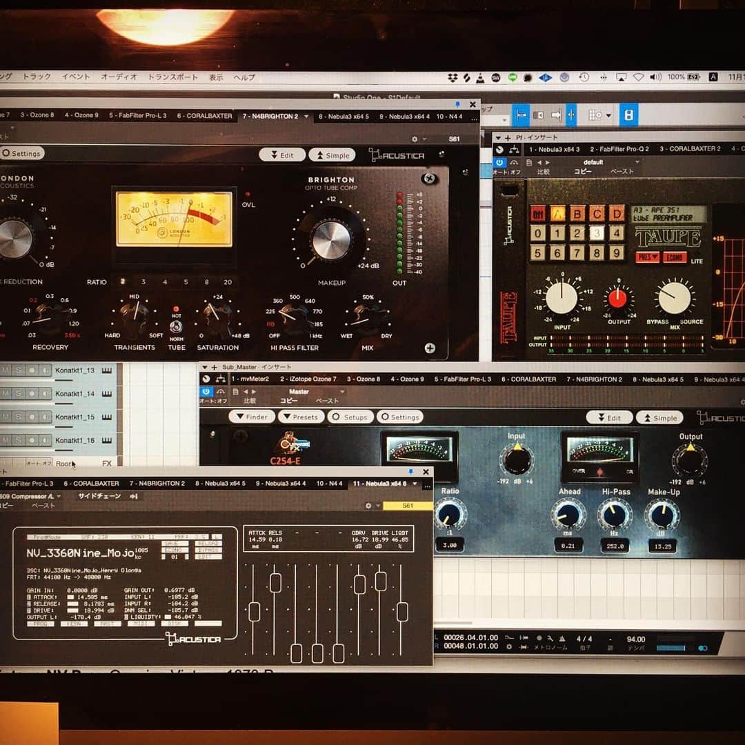 まつきあゆむのインスタグラム：「締切やばく真夜中作業。しかし最近のacustica audioは最高だ。今までのプラグインとレベル違うところまで行ける。ただ不安定過ぎ&重すぎ&ヒント少なすぎだけど。」