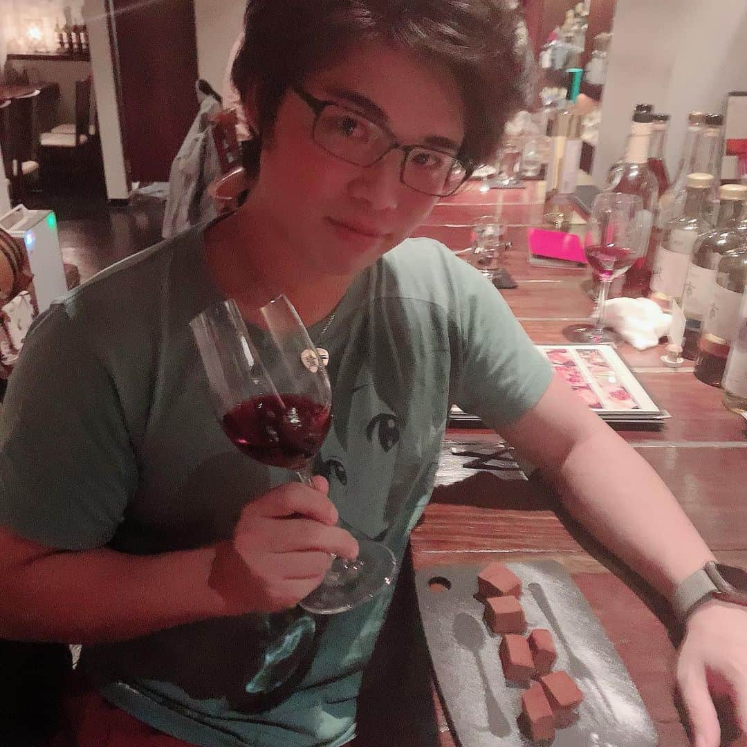 成田童夢さんのインスタグラム写真 - (成田童夢Instagram)「私はお酒は飲みませんが、実はワインとテキーラだけ飲めます🍷 #赤ワイン　#成田童夢　#スノーボード　#スノボ　#ウィンタースポーツ　#成田緑夢　#スノボー女子」11月15日 3時16分 - narita_dome