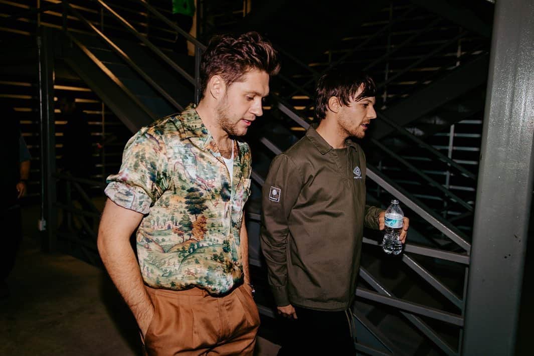 ナイル・ホーランのインスタグラム：「Mexico, thank you so much for having me. Playing my music to 65,000 people was an amazing feeling . Can’t wait to come back to Mexico on tour. X 📸 @christiantierney」