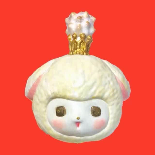 のインスタグラム：「「こんにちは！ あたし、ミミ。 ふつうのひつじの女の子よ。」 "Hello!  I'm Mimi.  A normal sheep girl. "  #sofvi #絵本  #manga #cartoon #cartoons  #painting #illustration #art #artwork #artist #picturebooks #Childrensbook #childrenbook #religiouspaint #maria #sacrifice #stuffed #softtoy #softtoys #stuffedanimals #stuffedsheep  #sheep #happy #cake #yummy」