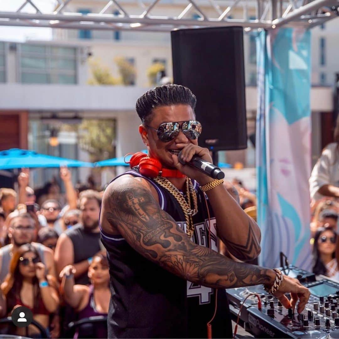 Pauly Dさんのインスタグラム写真 - (Pauly DInstagram)「SAN DIEGO This Saturday 11/16 @parqsd Let’s GOooooo!!!! 🙌🏽🙌🏽🙌🏽🙌🏽」11月15日 6時08分 - djpaulyd