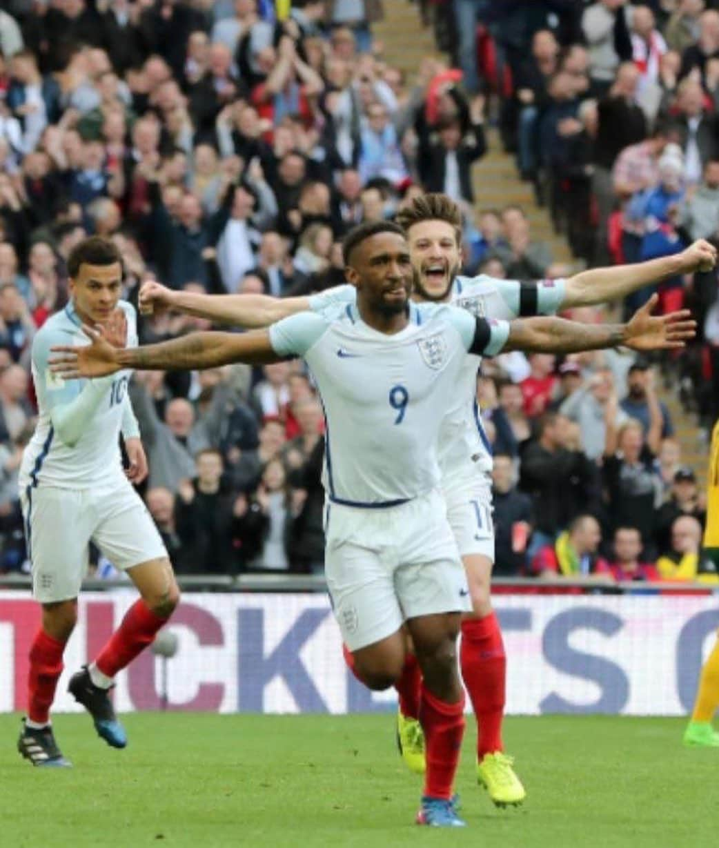 ジャーメイン・デフォーさんのインスタグラム写真 - (ジャーメイン・デフォーInstagram)「What an honour to be part of England’s amazing history! 1000th game tonight and I can’t thank @england enough for the invitation and the honour for my 56 caps and 20 goals. I made some amazing memories throughout my time with England and would like to thank all the staff and unbelievable players. Good luck to Gareth and the boys! #threelions ⚽ 🏴󠁧󠁢󠁥󠁮󠁧󠁿 🦁」11月15日 6時38分 - iamjermaindefoe