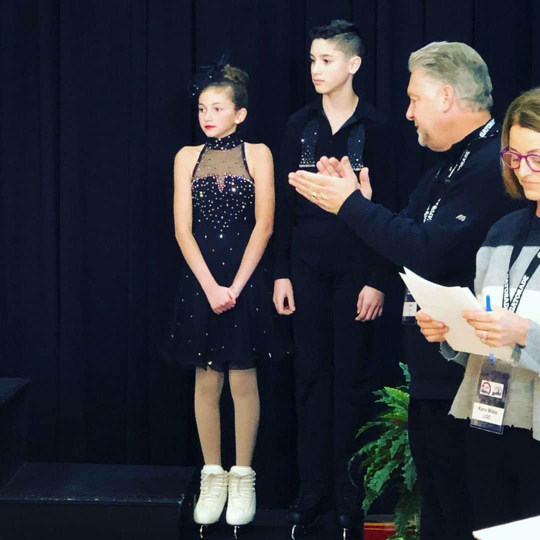 シネイド・ケアーさんのインスタグラム写真 - (シネイド・ケアーInstagram)「Congrats to this pair for a great #USFSA Ice Dance Final - 4th out of the top 18 juvenile dance teams in the US and a pewter medal 🥳 not too shabby🎉 😎Thanks also to Gary Irving, @johnkerrsk8er and @sergeonik for all the help💪🏻💪🏻💪🏻」11月15日 7時07分 - sineadskate