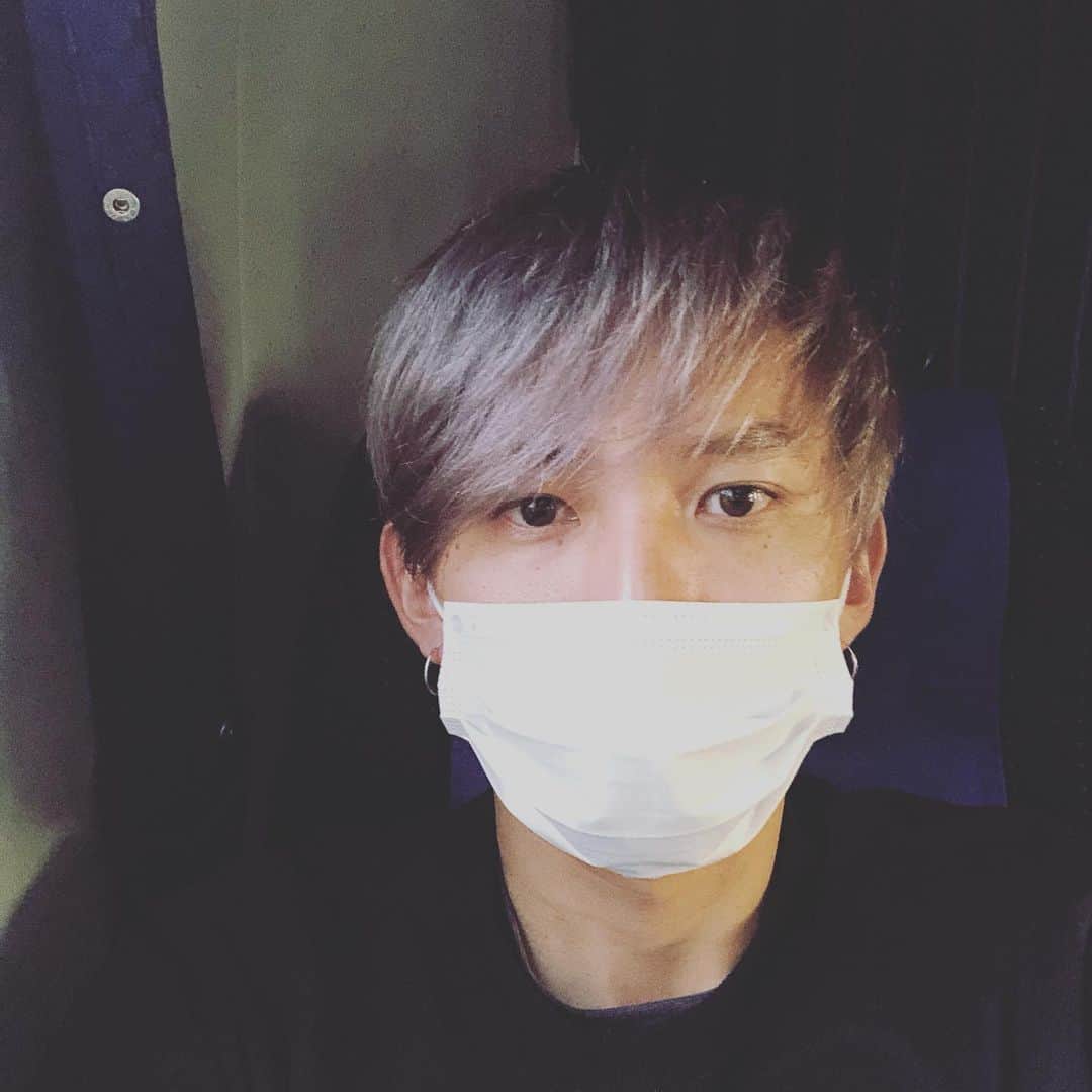 のインスタグラム：「今から新潟向かいまーす🙆‍♀️ 三日間お世話になりまーす🙇 #新潟#niigata#今日から寒波ってなに」