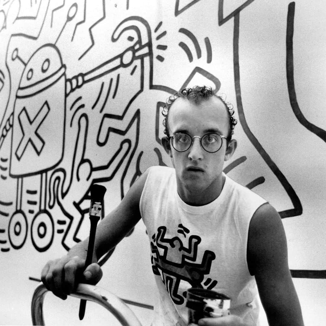 HYPEBEASTさんのインスタグラム写真 - (HYPEBEASTInstagram)「@hypebeastart: Keith Haring’s 85-foot-wide-mural that was drilled out of the walls of the Grace House Catholic youth center in New York City was recently sold at a Bonhams auction for $3.9 million USD. The final hammer price had fallen in between the auction house’s pre-sale estimate of $3 million to $5 million USD. The late artist’s foundation is seemingly upset with the sale. “We are disappointed,” said Gil Vazquez, president of the Keith Haring Foundation to The New York Times. “This mural was not meant to be owned by a collector. It was meant to brighten a room full of children.” More details over at @hypebeastart. ⁠ Photo: Stuart William Macgladrie/Fairfax Media via Getty Images」11月15日 8時00分 - hypebeast