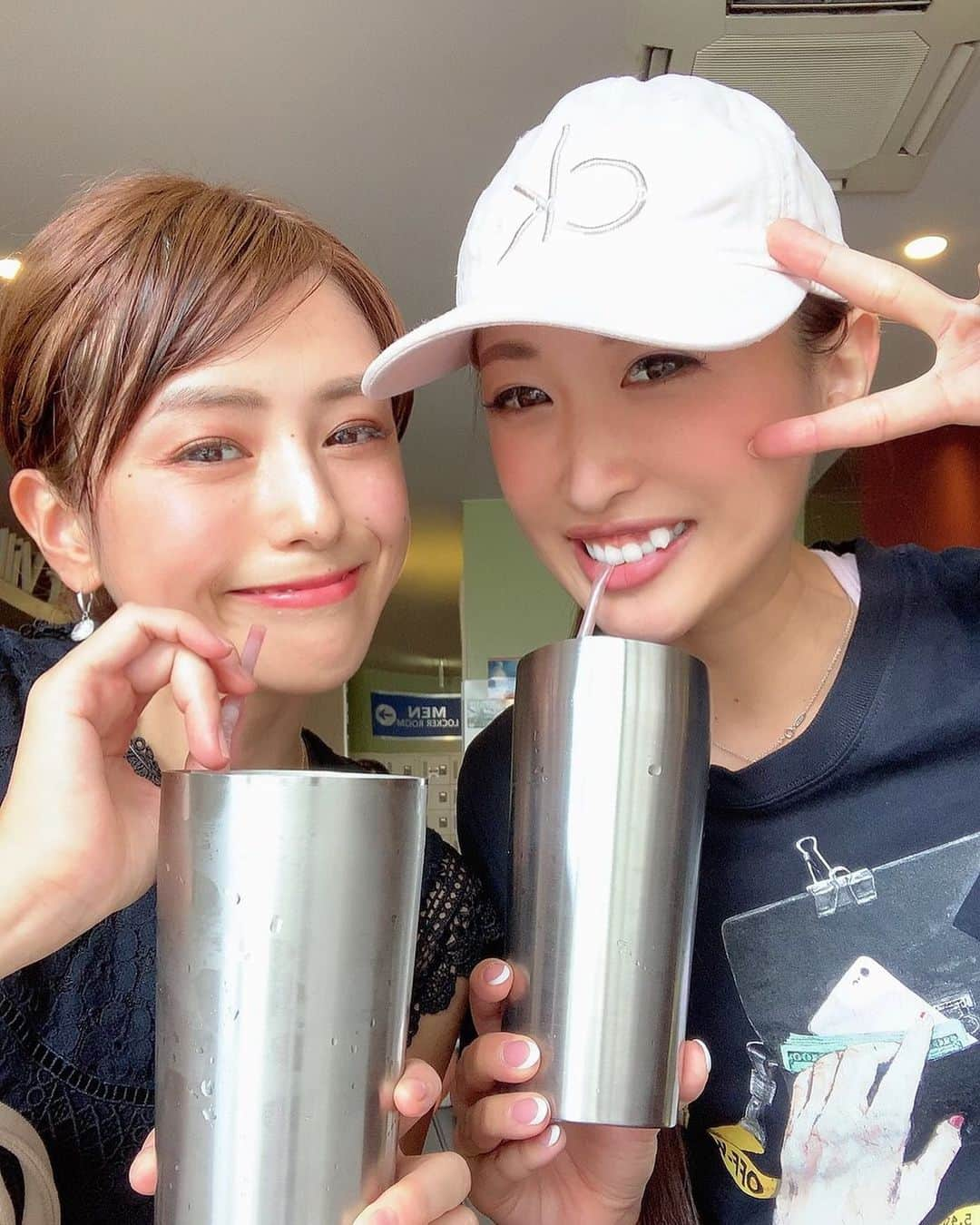 齋藤優紀さんのインスタグラム写真 - (齋藤優紀Instagram)「最近さやちゃんがめっちゃ走ってる😊✨すごい😆😆✨ 那覇マラソンまでもう少しだから、わたしももっと走らなきゃ😰  #ssa #サマースタイルアワード#サマスタ #腹筋女子 #筋トレ女子 #fitnessgirl #アブクラックス #アブクラックス女子 #インスタダイエット #スポーツウェア #トレーニングウェア #フィットネスウェア #筋トレ #トレーニング #ジム #フィットネス #筋肉 #ダイエット #ワークアウト #ボディメイク#beauty#エニタイム #anytimefitness #ウォーキング#ウェア#体幹#体幹トレーニング#那覇マラソン#マラソン#フルマラソン」11月15日 7時54分 - yuki_fit0828