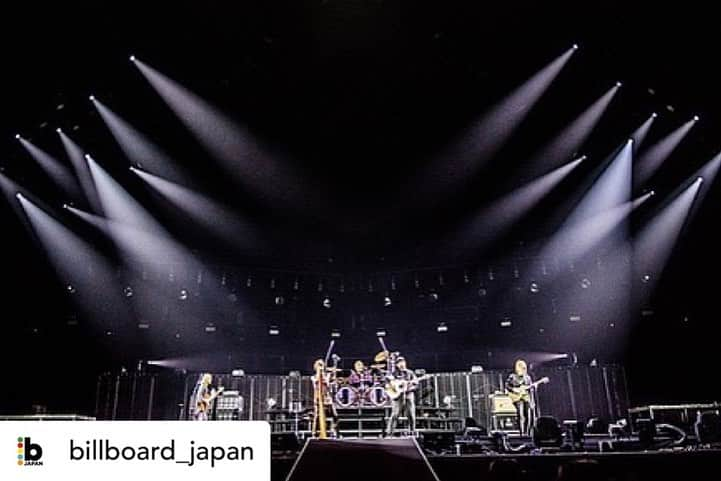 Julen Esteban-Pretelさんのインスタグラム写真 - (Julen Esteban-PretelInstagram)「I had the chance to shoot Ed Sheeran (@teddysphotos) when he played a couple of songs with @oneokrockofficial at Yokohama Arena (Day 1). It was sort of surreal to shoot someone so famous. Here are some of my photos published in @billboard_japan.  #EdSheeran #ONEOKROCK #EyeOfTheStorm #JapanTour #JulenPhoto #TOURDREAMS  Posted @withrepost • @billboard_japan #EdSheeran joined #ONEOKROCK up on stage as surprise guest to perform Wherever You Are and Shape Of You! ﻿ ﻿ 📸: @JulenPhoto」11月15日 9時22分 - julenphoto