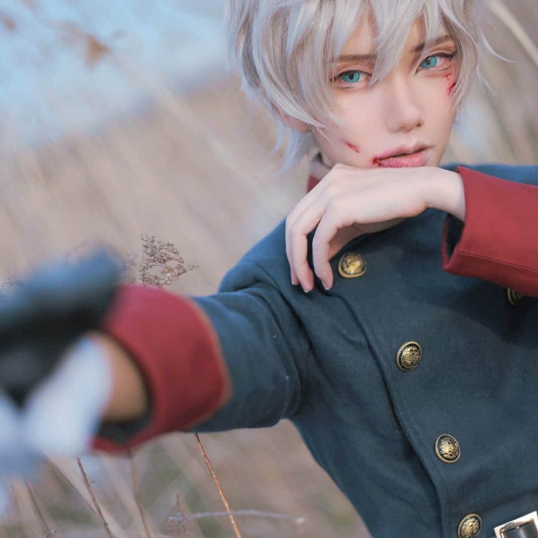 ひかりんのインスタグラム：「Looking back at my Slaine cosplay , I think I came a long way from how my makeup used to be 🤣 Photo | @meowstars #aldnoahzero #slainetroyard」