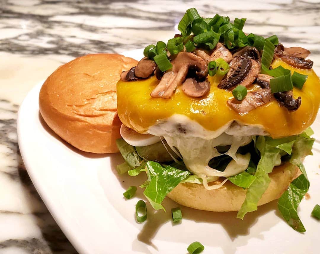 THE COUNTER JAPAN公式のグルメインスタ