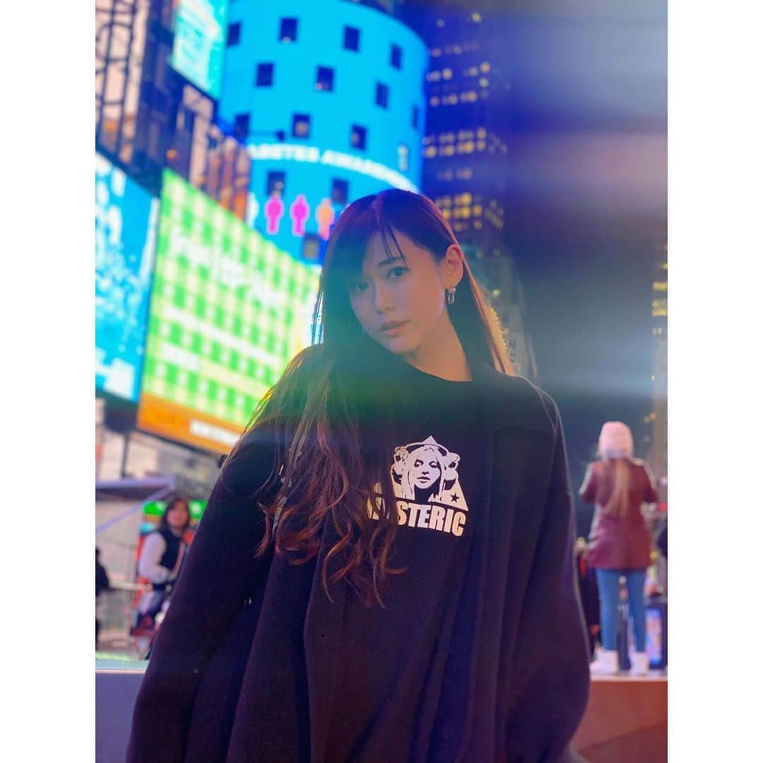 唐沢美帆さんのインスタグラム写真 - (唐沢美帆Instagram)「. 今年もここで…！ #timessquare #タイムズスクエア　#nyc #ny #nycity #TRUEさん #唐沢美帆 #anime #anisong #AnimeNYC #LantisMatsuri」11月15日 12時39分 - miho_karasawa