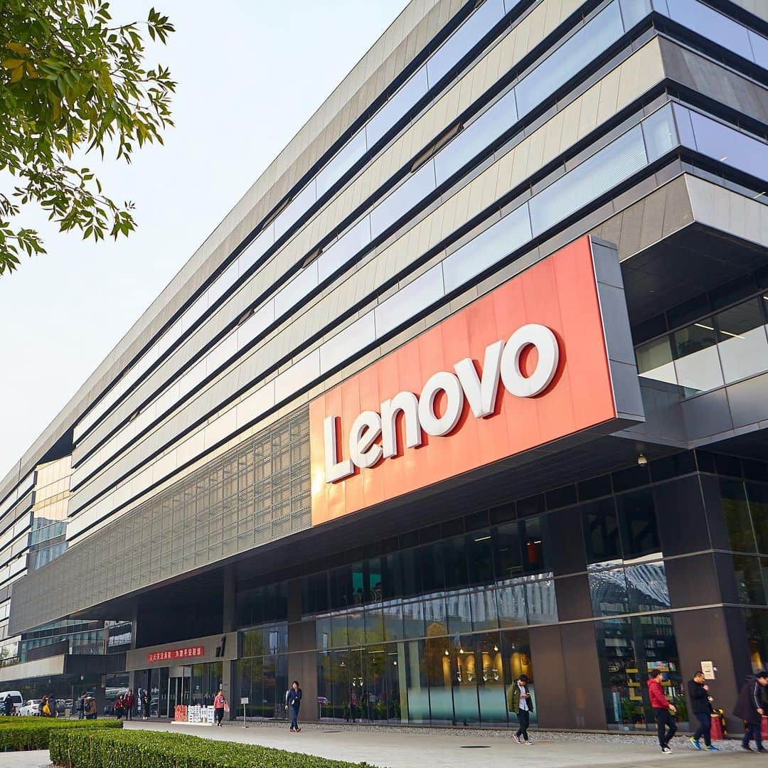 Lenovoさんのインスタグラム写真 - (LenovoInstagram)「Behind the scenes at Lenovo’s Reliability Labs, where our products endure a range of stress tests to push the bounds of what's possible. #LenovoTechWorld」11月15日 12時45分 - lenovo