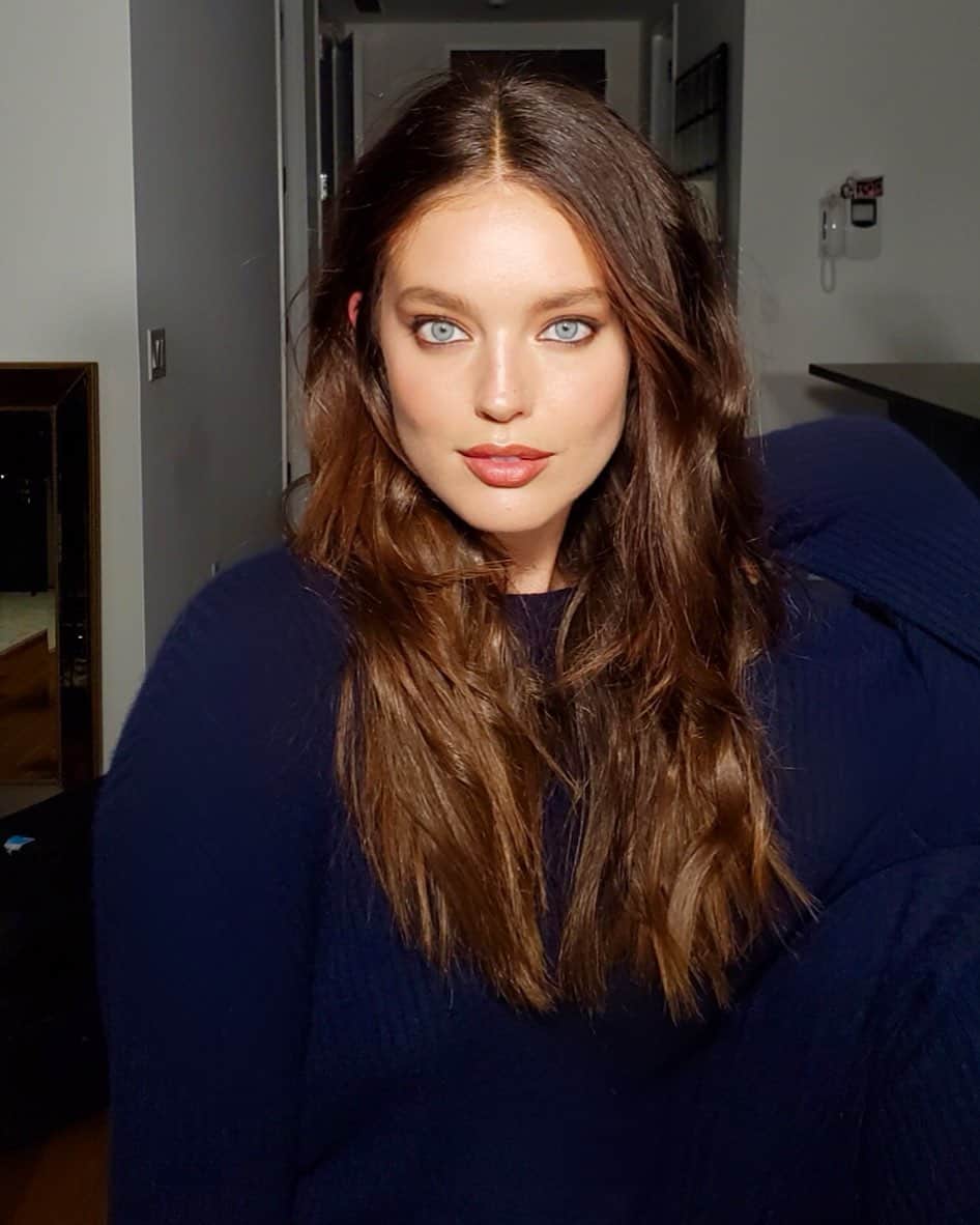 エミリー・DiDonatoのインスタグラム：「Glam before the storm tonight with @josephcarrillo + @raisingkaned pre @laquan_smith x @jordache」
