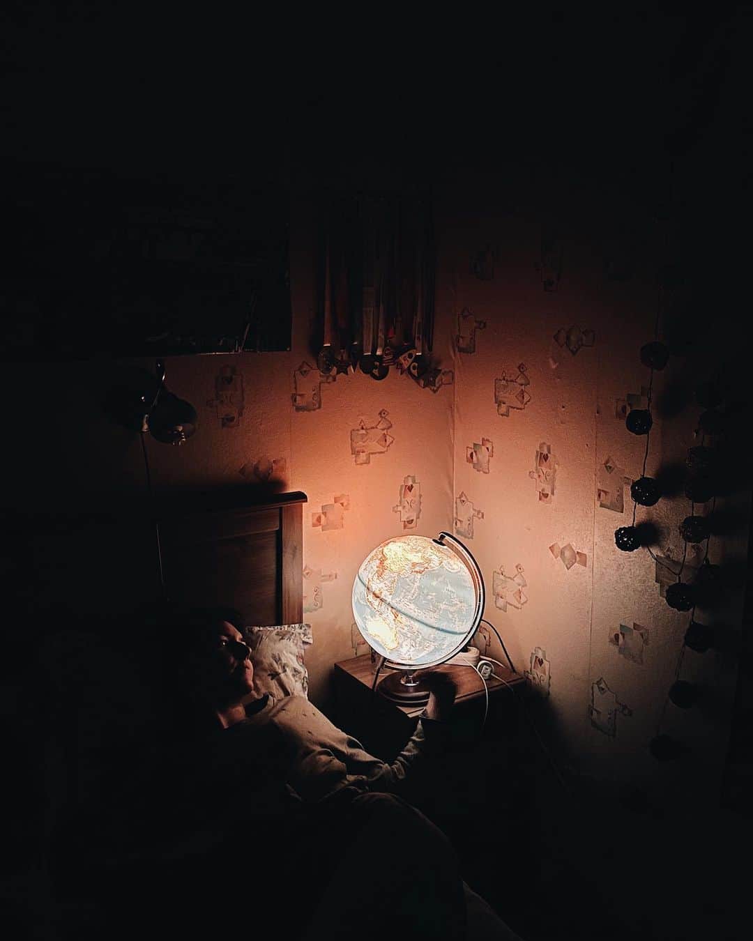 Ilya Mikhailovのインスタグラム：「🌍」