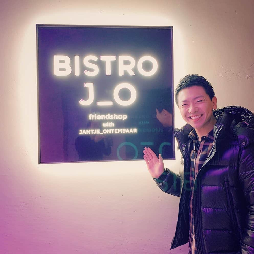 上坂嵩さんのインスタグラム写真 - (上坂嵩Instagram)「念願の「BISTRO J_O」へ！﻿ 母を連れて行ってきました✨﻿ ﻿ ビストロのゲストになった気分！﻿ 創造性豊かで美味しい料理に、舌鼓を打ちました😋﻿ ﻿ 久々に母と向かい合ってゆっくりと話せたのも良かったです。﻿ ﻿ ﻿ #BISTROJ_O #ビストロジョー #ビストロ﻿ #nakama #ドデスカ #上坂嵩」11月15日 22時38分 - takashi_uesaka_nbn