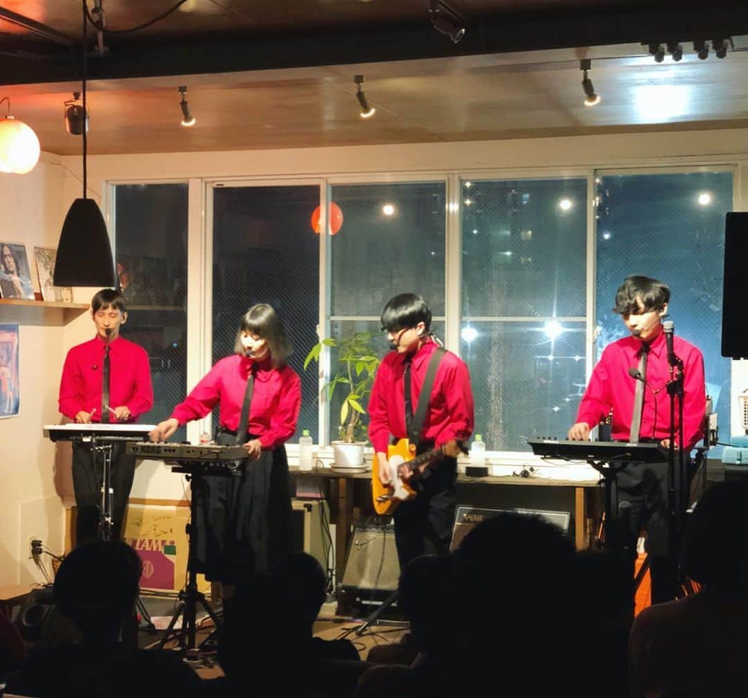 POLYSICSのグルメインスタ