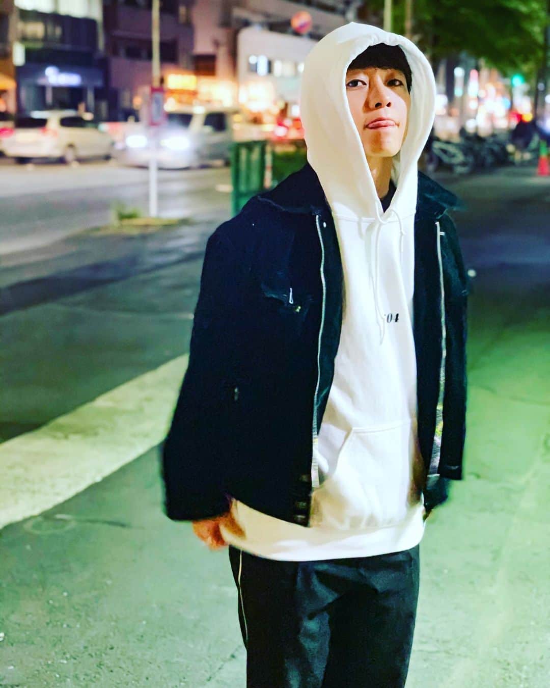 Show-heyのインスタグラム：「今日もお疲れ様でした！ outer / @beep_ss  #ざぁいまぁーす」