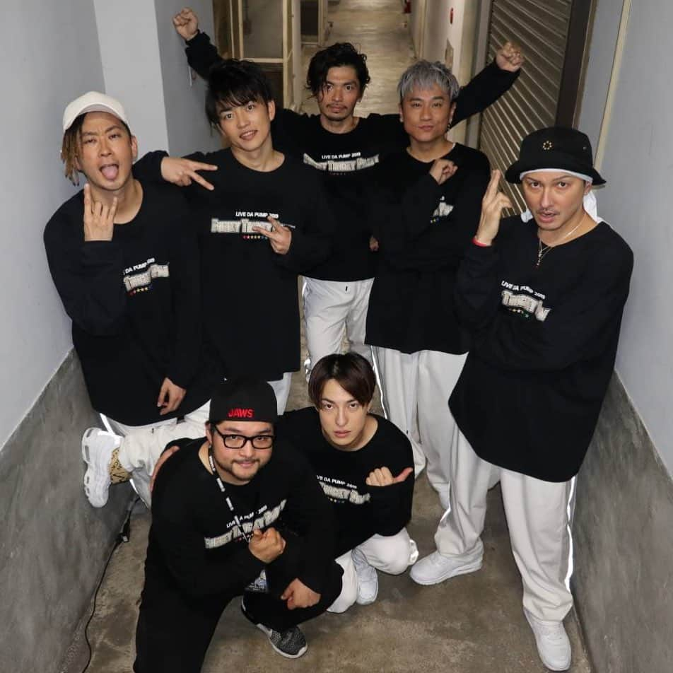 KIMI さんのインスタグラム写真 - (KIMI Instagram)「LIVE DA PUMP 2019 「FUNKY TRICKY  PARTY」10公演目 仙台は東京エレクトロンホール宮城。  本日もたくさんのご声援をありがとうございました✨‼️ next→広島へ🔥🎤 #感謝 #連鎖するスマイル #レインボーは空だけじゃない胸にも架かるぜ #仙台ち w @daichix_dp」11月15日 23時03分 - kimi_da_pump