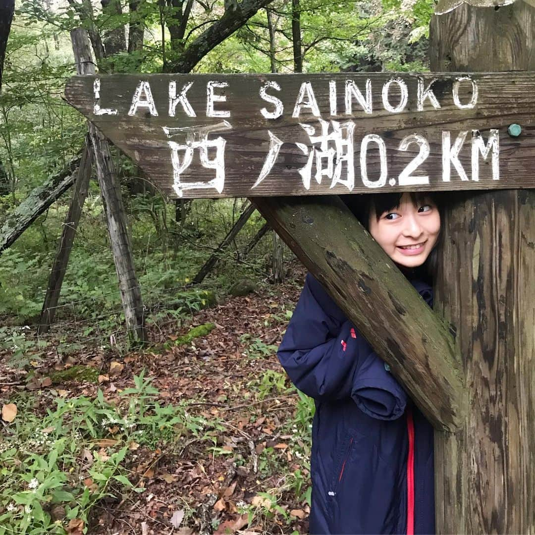 森七菜さんのインスタグラム写真 - (森七菜Instagram)「映画『地獄少女』本日公開されました‼️ 昨年撮影していた作品。やっと観てもらえるときがきました😊 ホラー苦手な人でも観れますよ、たぶん。。 是非お近くの劇場でご覧くださいー✨ #地獄少女 #オフショット #ダークファンタジー #音楽映画とも言う #真相はいかに⁉︎ #観て確かめてくださいー！」11月15日 23時34分 - morinana_official