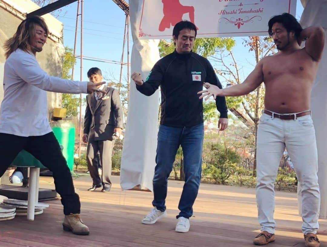 棚橋弘至さんのインスタグラム写真 - (棚橋弘至Instagram)「#新日本プロレス BBQファンクラブイベント【突然！昼間の #野球拳 】コンプライア…(笑) #njpw #田口隆祐 #辻陽太」11月15日 23時40分 - hiroshi_tanahashi