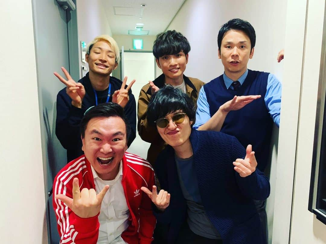 山田健人さんのインスタグラム写真 - (山田健人Instagram)「KTV本日深夜0:55～  #NMBとまなぶくん 『#芸術の秋🍁清塚信也にまなぶ #クラシック 上級編🎼』 [出演] #かまいたち #NMB48 #ラニーノーズ #清塚信也  清塚さんめちゃくちゃ面白かったです！！ 是非とも観てください♪」11月15日 23時51分 - runnykento