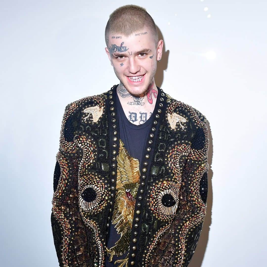 HYPEBEASTさんのインスタグラム写真 - (HYPEBEASTInstagram)「@hypebeastmusic: The estate of Lil Peep has released his second posthumous album, ‘Everybody’s Everything.’ Head to the link in our bio to stream the 19-track project. It includes “fan favorites that have never been available on all platforms, and songs that have never been released in any form.”⁠ Photo: Victor Boyko/Getty Images」11月15日 15時10分 - hypebeast