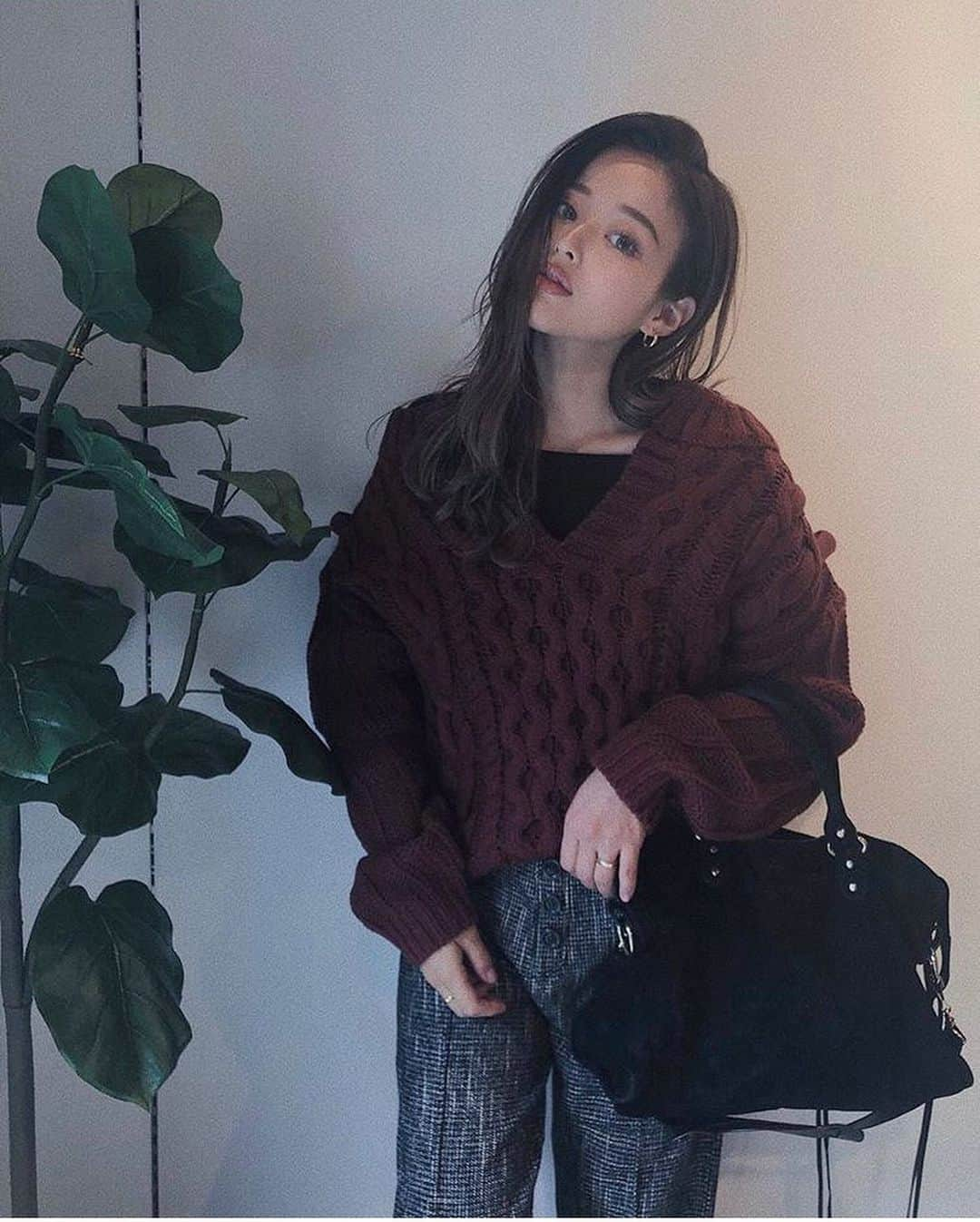 EMODA_LOOK BOOKさんのインスタグラム写真 - (EMODA_LOOK BOOKInstagram)「#repost @sanomaisanomai ㅤㅤㅤ ■LINE CABLE KNIT TOP ■PIN TUCK WIDE PT♡ ㅤㅤㅤ @emoda_official  @emoda_snap  #mystyleemoda #emoda」11月15日 16時24分 - emoda_snap