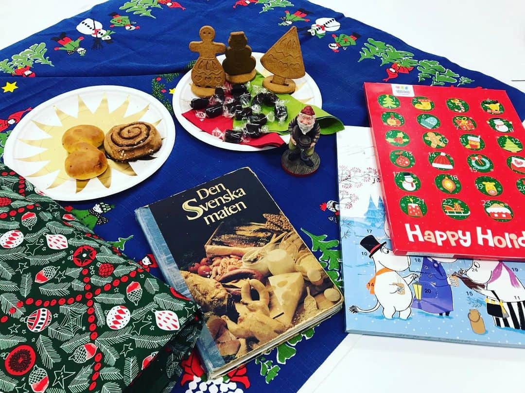 東海大学（公式）さんのインスタグラム写真 - (東海大学（公式）Instagram)「✨✨今年のクリスマスは北欧スタイルで決まり✨✨ 装飾から食文化まで実習形式で進めます🎄  全3回の講座で北欧のクリスマスを知って感じましょう🎅⛄️🧸 詳細はコチラhttps://ext.tokai.ac.jp/course/detail/112/  #東海大学#東海#TOKAI#クリスマス#Xmas#Christmas#クリパ#北欧#スウェーデン#ユールヤータ#ジンジャークッキー#くっきー#デンマーク#冬#生涯学習講座」11月15日 17時17分 - tokai_univ_