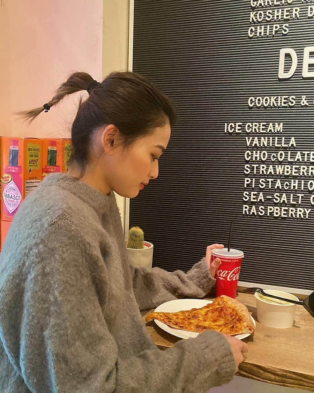 LUNAのグルメインスタ