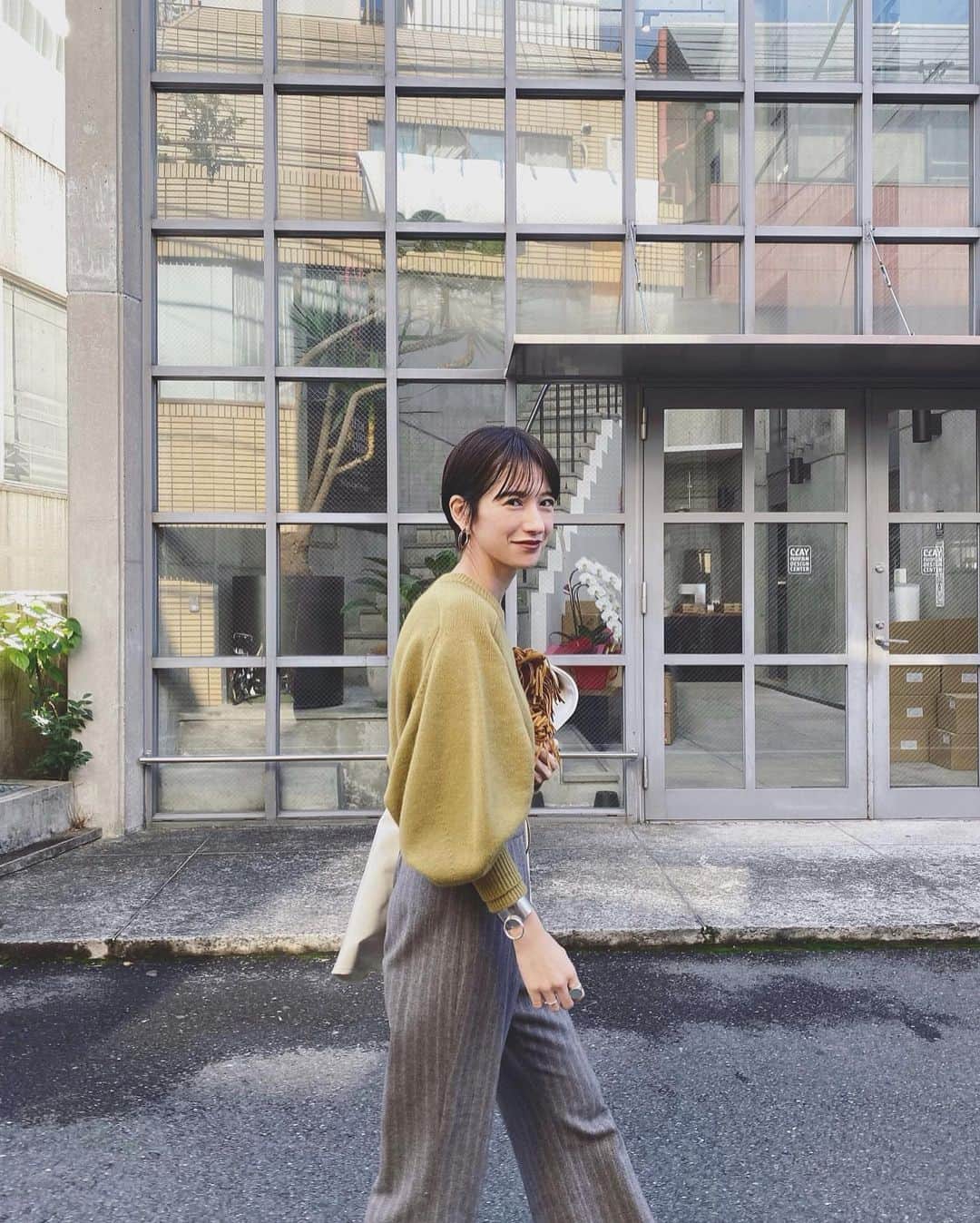 松本恵奈さんのインスタグラム写真 - (松本恵奈Instagram)「CLANEのカシミアニットはYELを買いました◎袖が可愛いんだよー❤️ #clane」11月15日 18時28分 - ena1123
