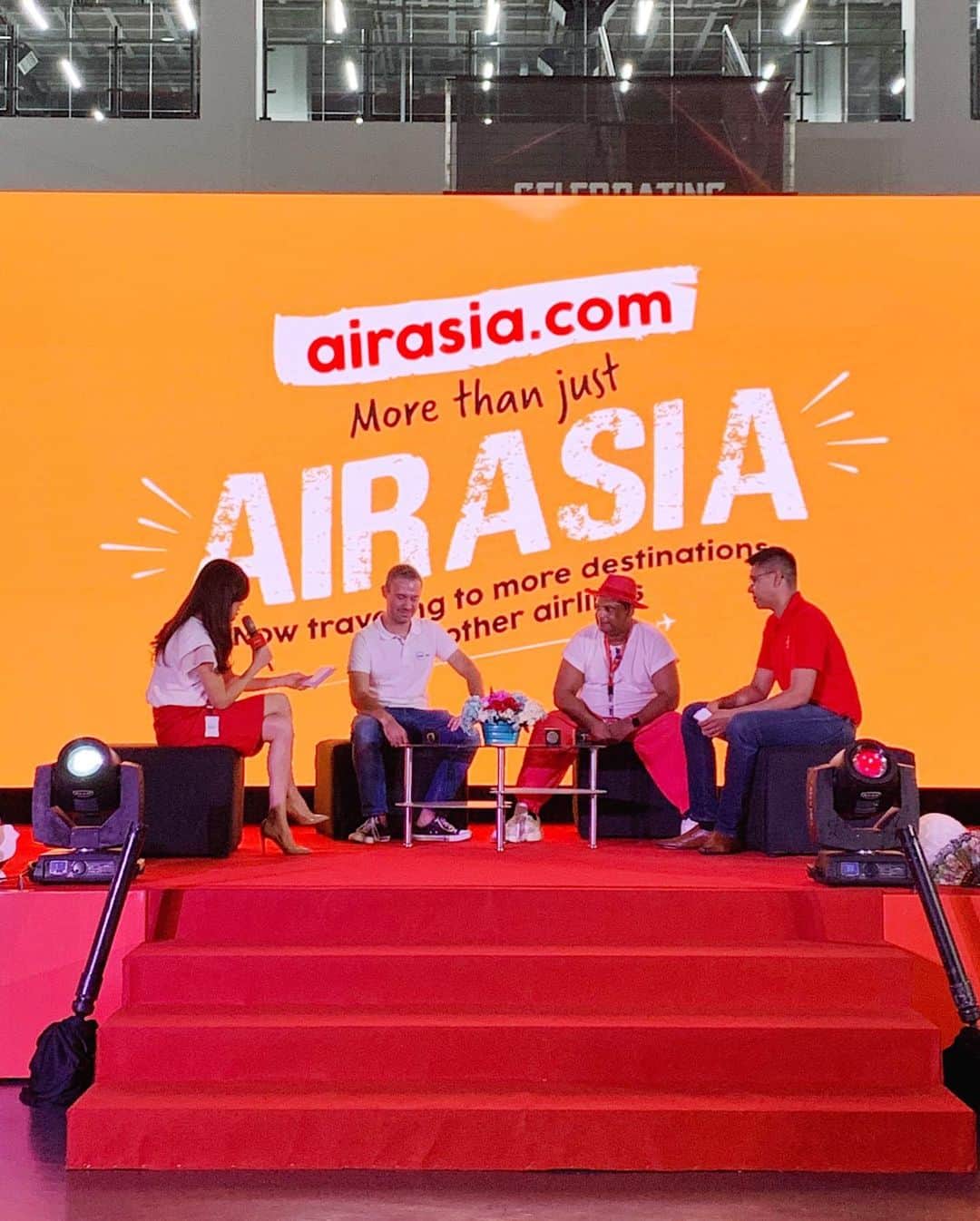 エアアジアさんのインスタグラム写真 - (エアアジアInstagram)「Soon, you’ll be able to book your flights to Madrid, London, Dubai, Istanbul, and many more at airasia.com!  Starting tomorrow, through our new strategic partner, Kiwi.com, you can now book your flights beyond AirAsia routes, operated by other airlines!  Stay tuned as we’re giving limited all-in fare return to Madrid, Spain starting at RM99! 🇪🇸 Tag your friends on the comment section below to share with them this amazing news. 😎✈️🌍 _ #AirAsia #flytheworldchampion」11月15日 19時01分 - airasiasuperapp