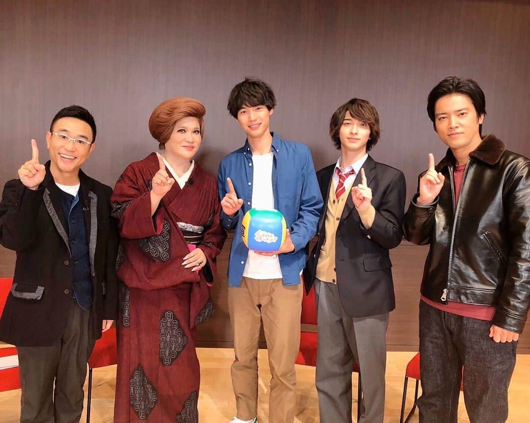 のインスタグラム：「#廉✍️ ‪今夜8時からの「ぴったんこカン・カン」に みこと、藍と出演するぜ😚 楽しくサイコロトークしてきたぜ👍 絶対観てな‼️ * #どんだけ花巻家🏠 #4分間のマリーゴールド #よんまり #今夜10時からは第6話  #福士蒼汰 #桐谷健太 #横浜流星 #tbs」