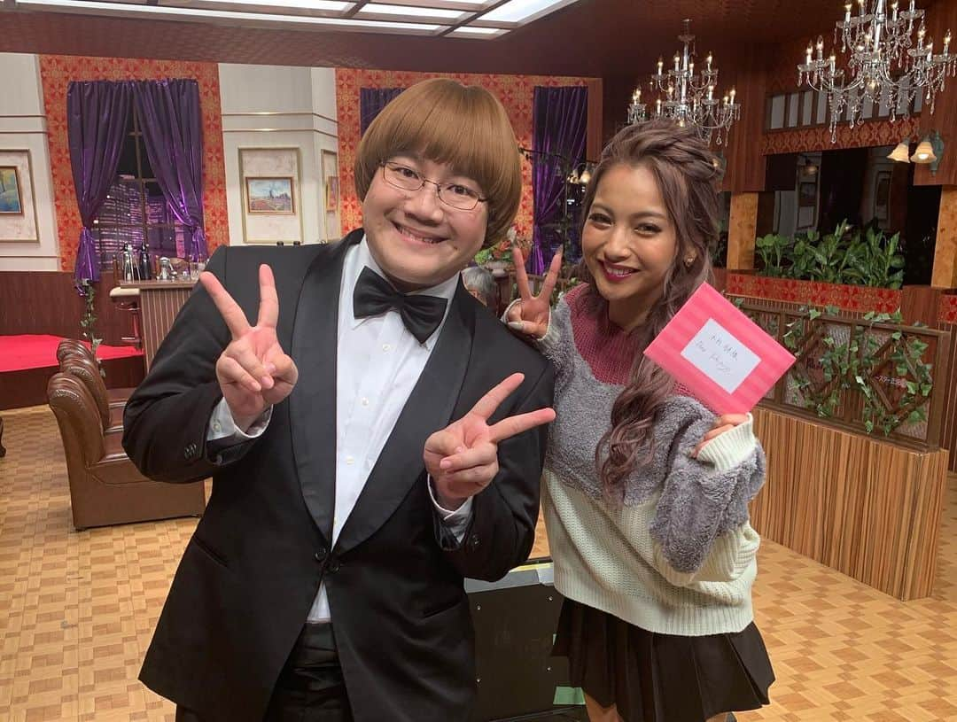 ゆきぽよさんのインスタグラム写真 - (ゆきぽよInstagram)「今年のお誕生日は. 沢山の方々がお祝いしてくれたの🥺❤️. . . プレゼントも両手がいっぱいに. なるぐらい貰っちゃって幸せ🥰. . . 今年も1年ずーっとよろしくお願いします😘. . .」11月15日 19時56分 - poyo_ngy