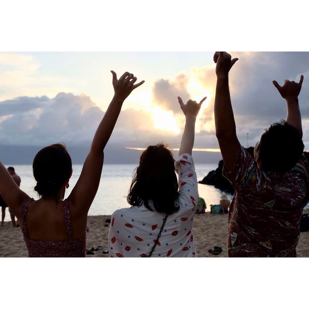 足立梨花さんのインスタグラム写真 - (足立梨花Instagram)「ハワイの思い出🌴😍💓✈️🌈﻿ ﻿  #ハワイに恋して #ハワ恋 #BS12 #トゥエルビ #芸能生活12年 #同い年 #❤️ #ハワイ #マウイ島 #亀ra」11月15日 20時47分 - adacchee
