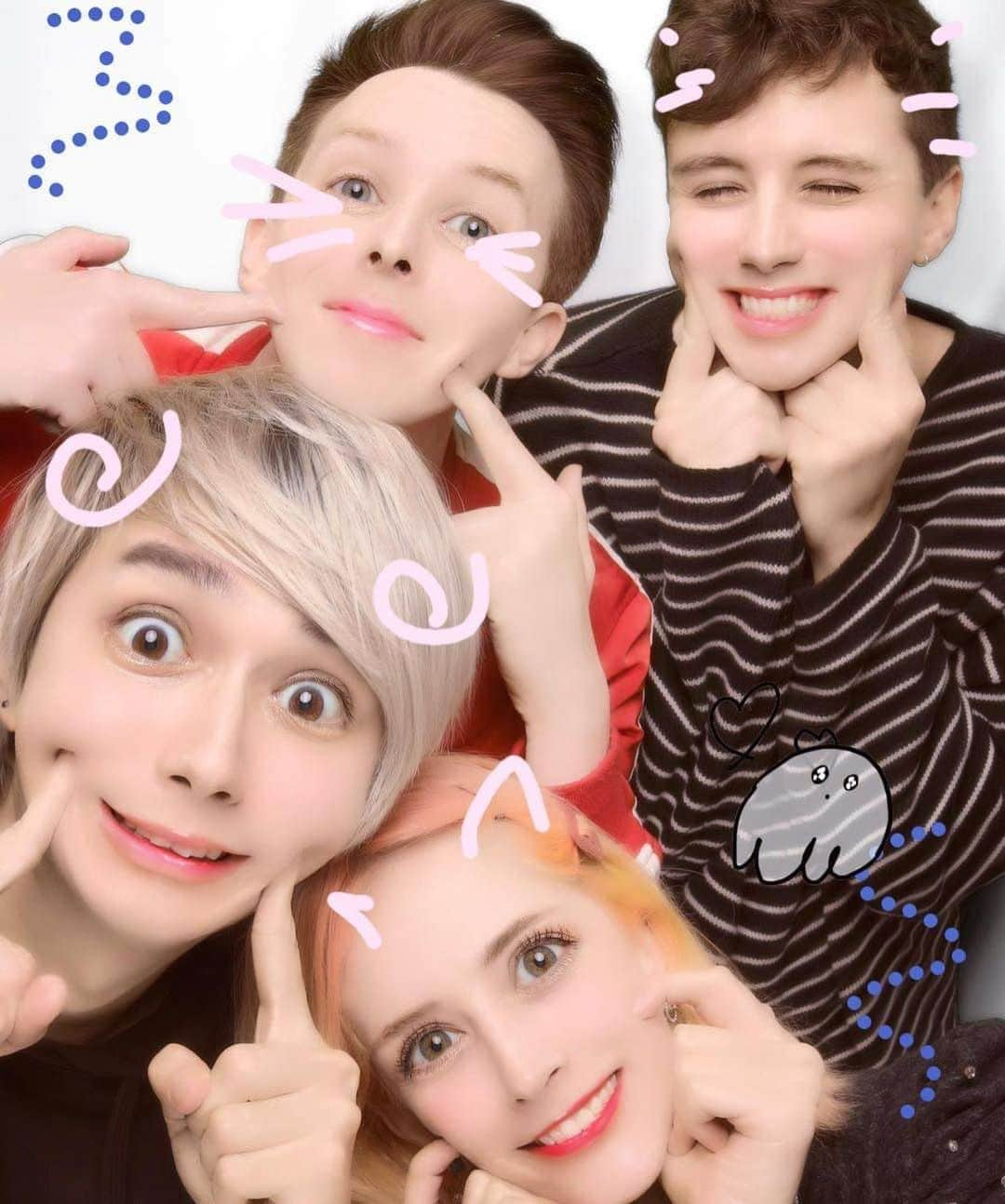 フィル・レスターさんのインスタグラム写真 - (フィル・レスターInstagram)「More terrifying purikura with @mimeiland @duncanthegreat @danielhowell 🇯🇵✨📸」11月15日 21時32分 - amazingphil