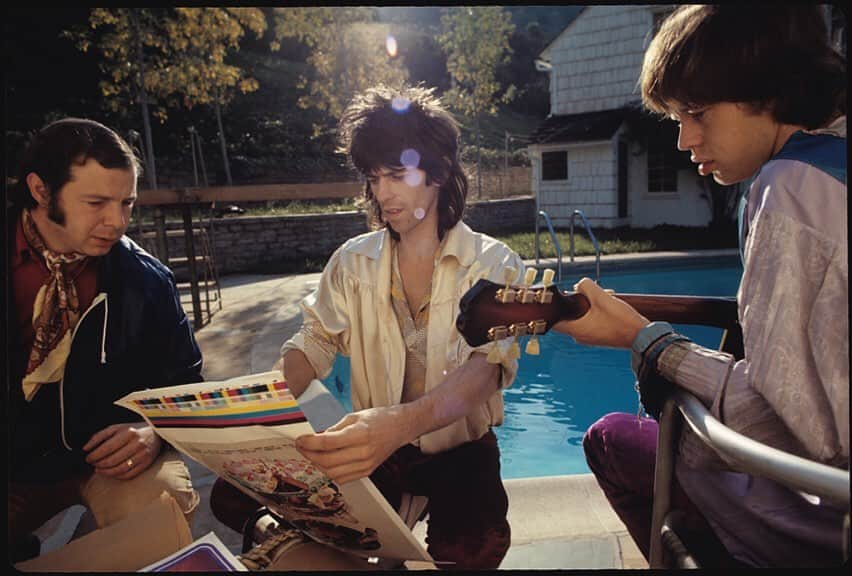 The Rolling Stonesさんのインスタグラム写真 - (The Rolling StonesInstagram)「Mick and Keith look over the Let It Bleed artwork proof back in 1969 #therollingstones #letitbleed #1960s #60s」11月15日 21時46分 - therollingstones