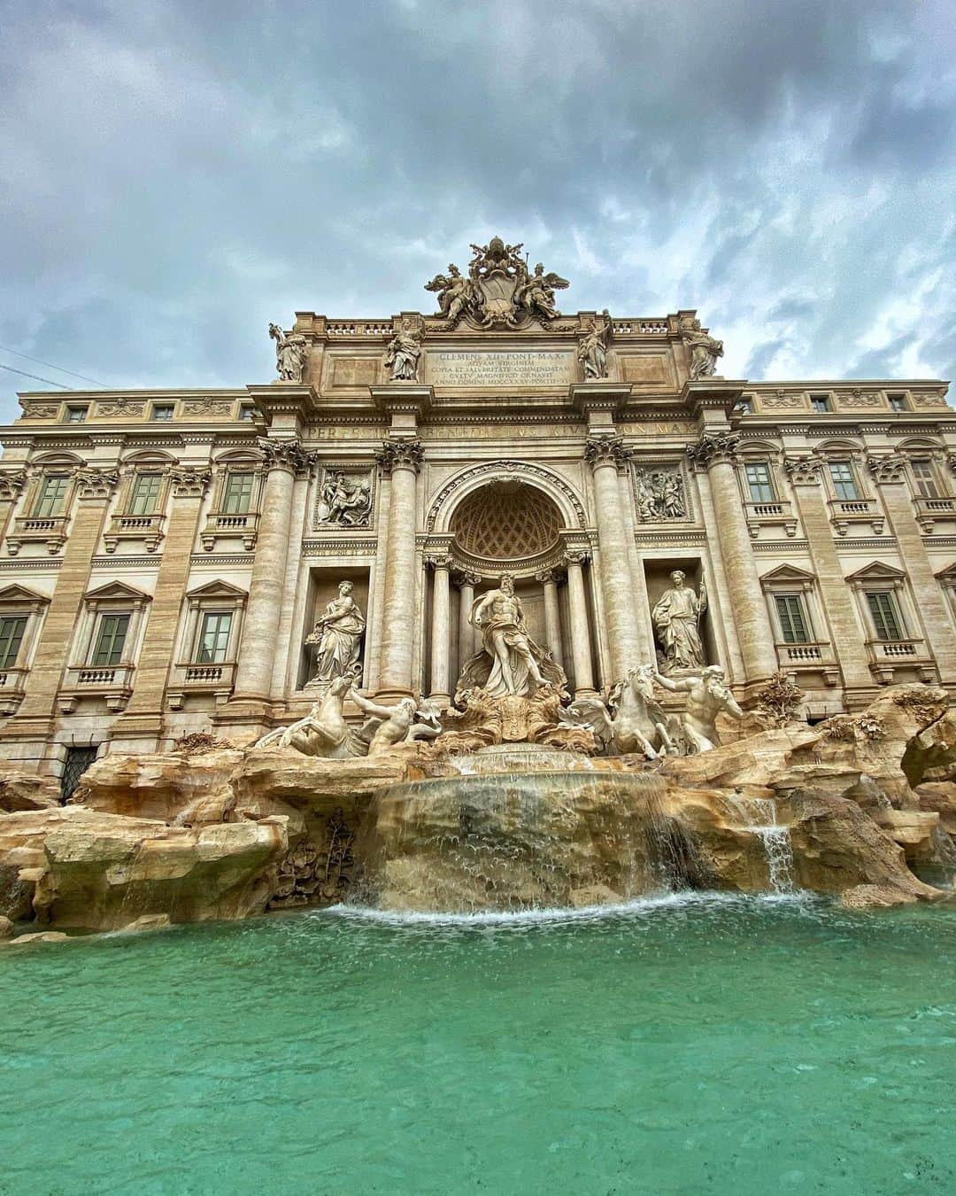 イェソンさんのインスタグラム写真 - (イェソンInstagram)「Fontana di Trevi ⛲️」11月15日 22時16分 - yesung1106