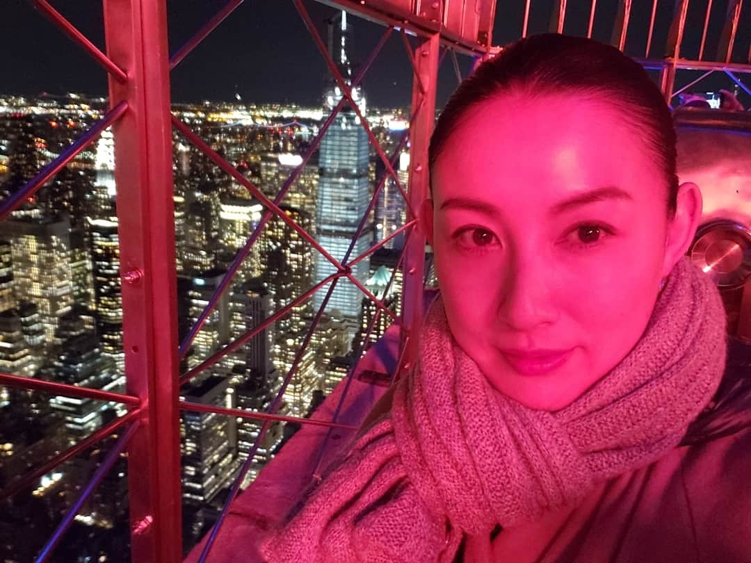 池田香織のインスタグラム：「弾丸NY🗽 楽しい撮影のあと、せっかくだからと観光に付き合っていただきニューヨークを感じて来ました💜 あっという間だったけど、大切な時間を過ごせました🎊 #nyc」