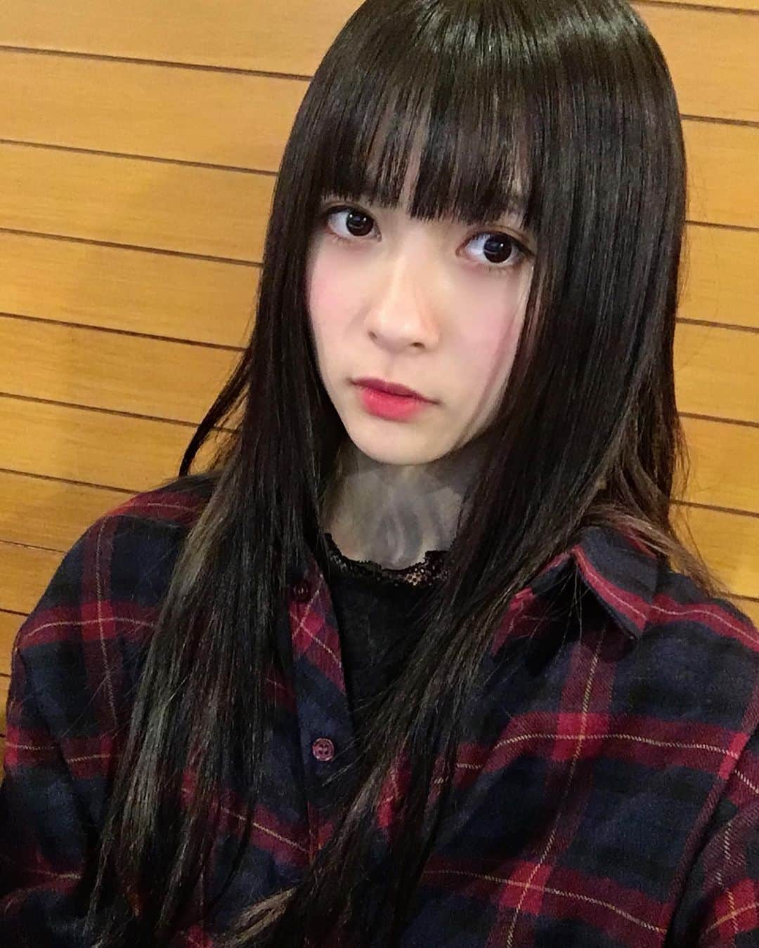 藤井優衣さんのインスタグラム写真 - (藤井優衣Instagram)「大阪1日目❤︎ -  #followme #japanesegirl #japaneseidol #brackhair #kissbee #idol #check #checkshirt #urakiss #youtuber #youtube #日本的 #黒髪ロング #アイドル #いいねください #チェックシャツ #大阪 #大阪遠征」11月16日 0時55分 - fu_0o0