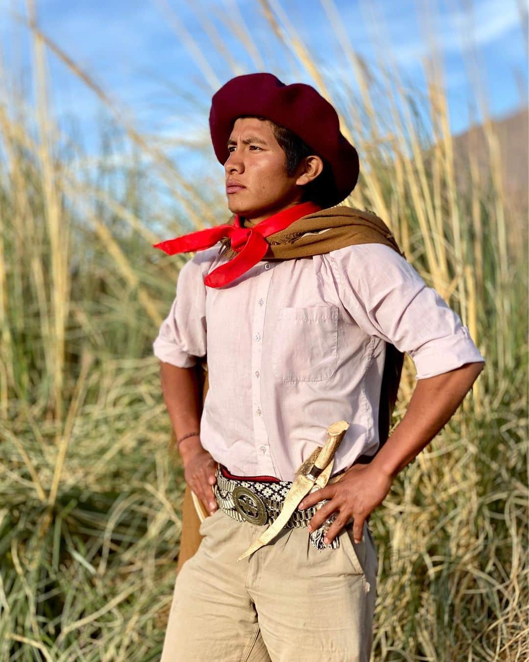 appleさんのインスタグラム写真 - (appleInstagram)「Commissioned by Apple. "Gauchos are the backbone of agriculture in Argentina. Female gauchos have existed since the culture was born. Julia, the hero of our story, is the perfect example of how gaucho women lead a community, starting with their families." #fiestadelatradicion #ShotoniPhone by Marco V. @marcovernaschi Check IGTV for more.」11月16日 1時27分 - apple